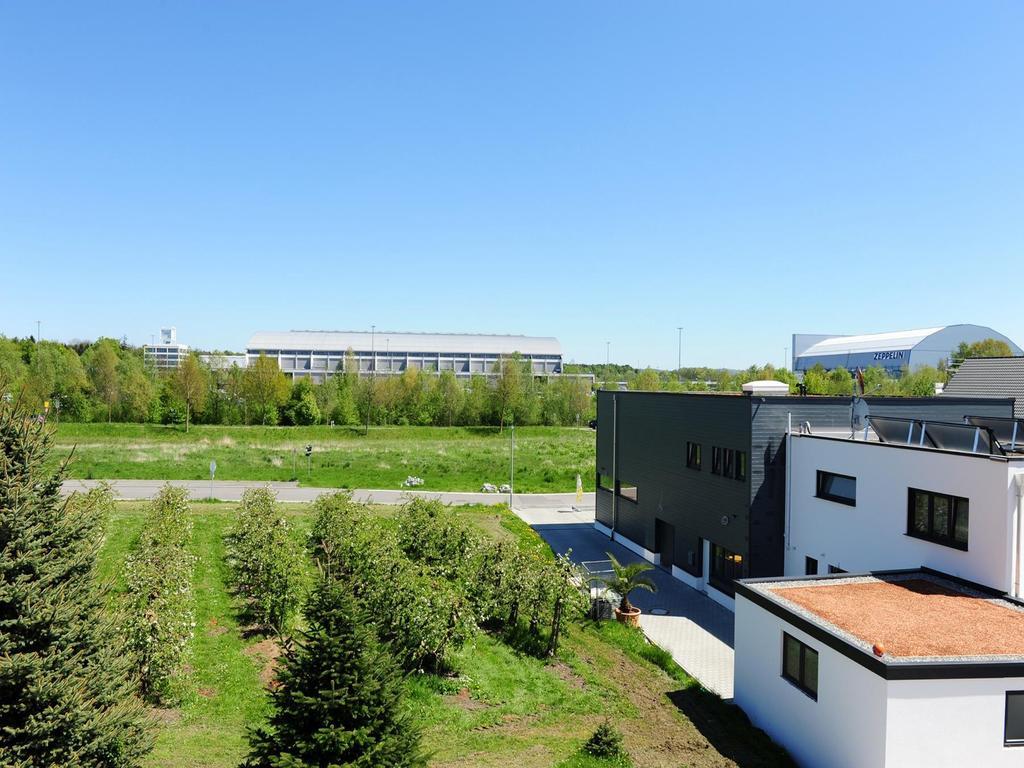Ferienwohnung Am Zeppelin Hangar Friedrichshafen Exterior photo